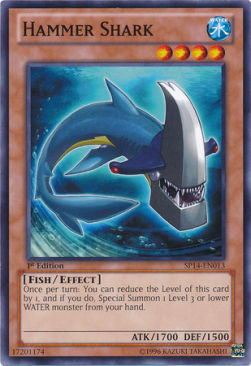 Hammer Shark (V.1 - Common)⁣ - Star Pack 2014⁣ (Common)⁣ [013]