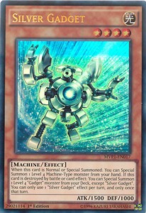 Silver Gadget (V.1 - Ultra Rare)⁣ - The Dark Side of Dimensions Movie Pack⁣ (Ultra Rare)⁣ [017]