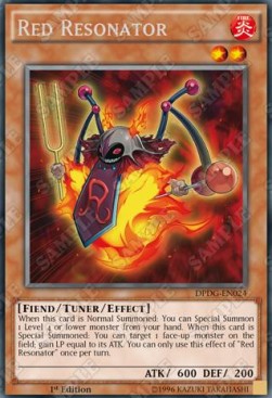 Red Resonator⁣ - Duelist Pack: Dimensional Guardians⁣ (Rare)⁣ [024]