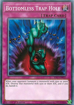 Bottomless Trap Hole⁣ - Starter Deck: Link Strike⁣ (Common)⁣ [037]