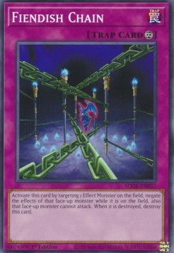 Fiendish Chain⁣ - Structure Deck: The Crimson King⁣ (Common)⁣ [037]